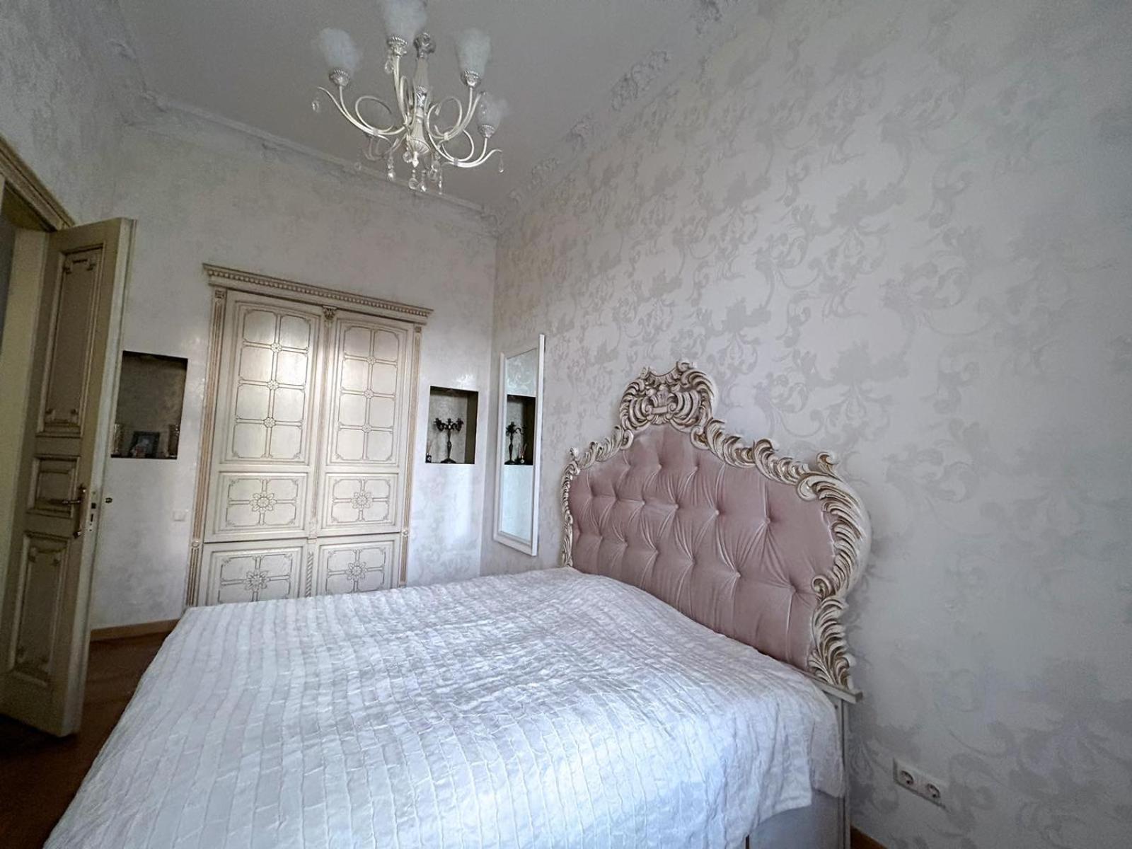 Goldenapartmentリヴィウ エクステリア 写真