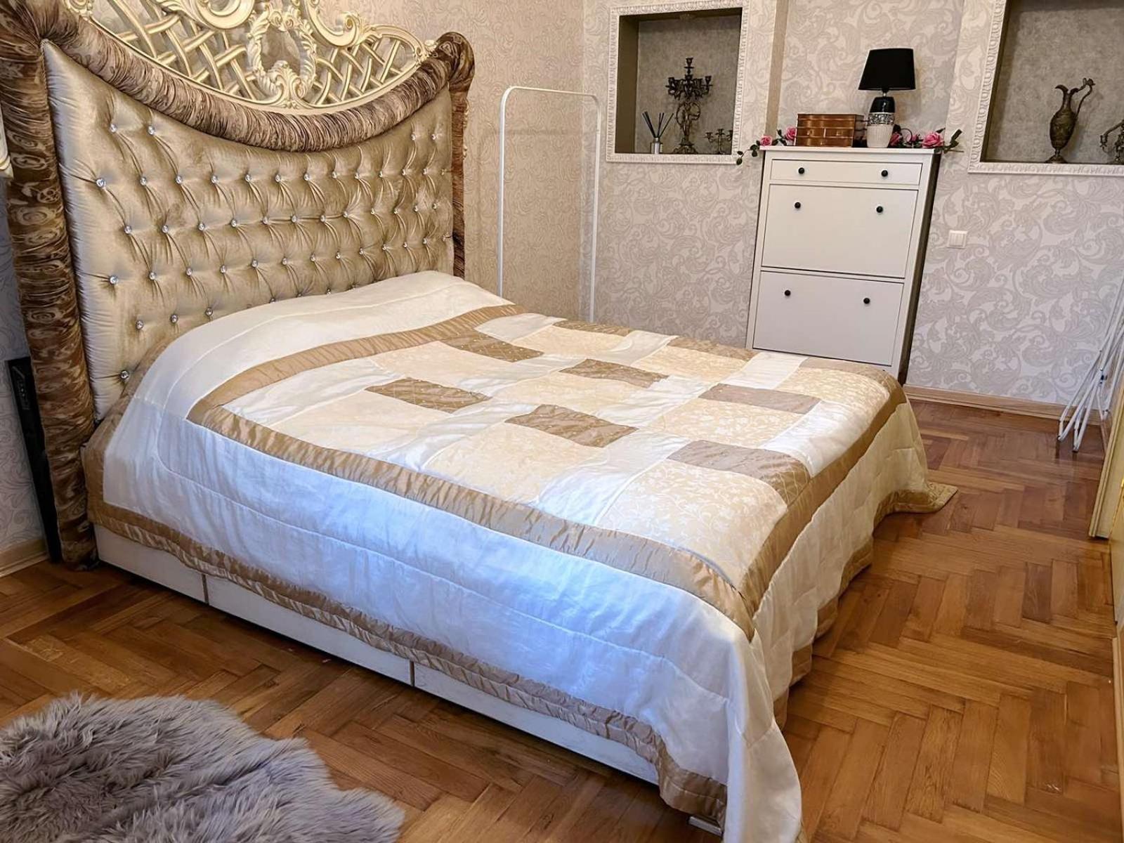 Goldenapartmentリヴィウ エクステリア 写真