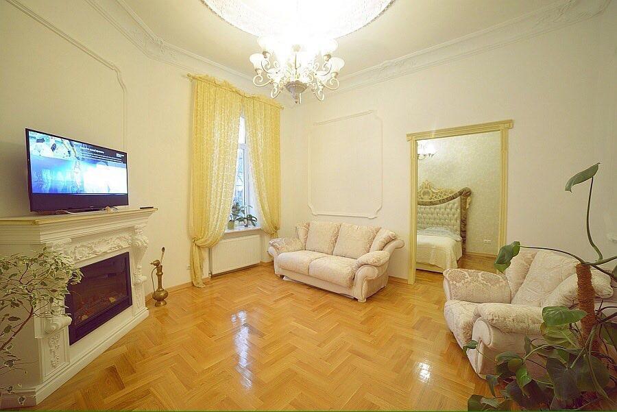 Goldenapartmentリヴィウ エクステリア 写真